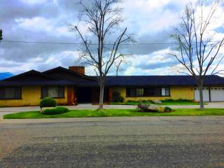 32319 River Island Dr, Springville, CA 93265-9632