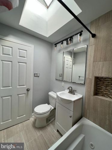 6445 Marsden St, Philadelphia PA 19135-2706 exterior