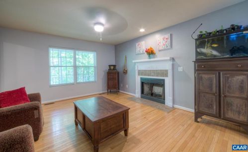 31 Choctaw Pl, Bybee VA  22963-3100 exterior