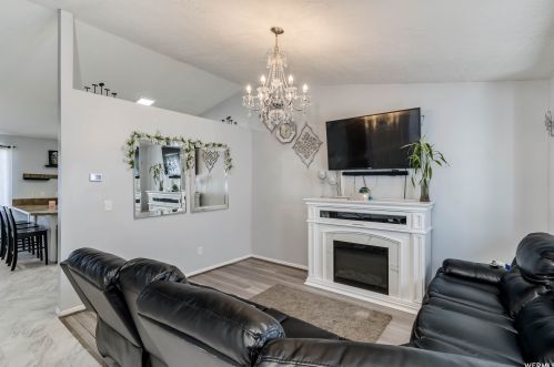 299 90, Clearfield, UT 84015-9271