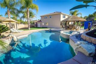 1826 Comarago Ct, Corona, CA 92883-0729