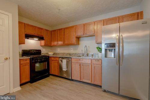 8842 Goose Landing Cir, Columbia, MD 21045-2181