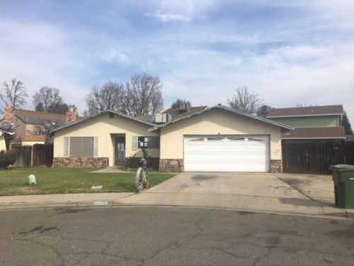 2840 Ball Ct, Turlock, CA 95382-1092
