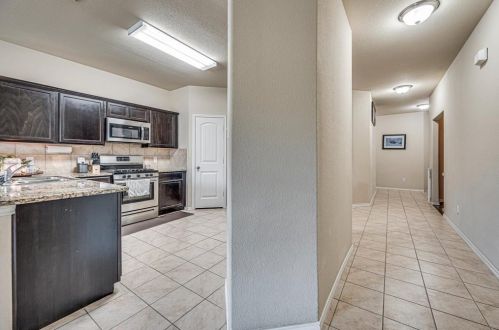 5117 Grayson Rdg Dr, Fort Worth TX  76179 exterior