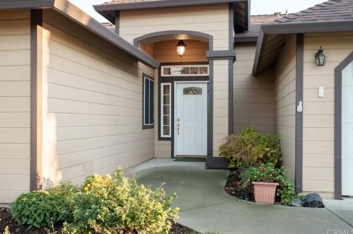 327 Legacy Ln, Chico, CA 95973-5828