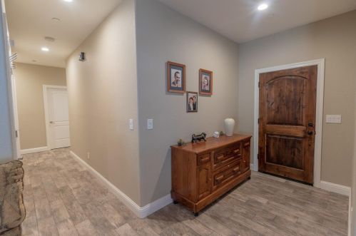 5851 Baldwin St, Valley Springs, CA 95252-9483