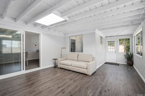 22631 Hickory Ave, Torrance CA  90505-2945 exterior