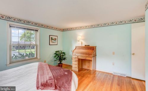 2113 Lyndell Dr, Lancaster PA  17601-5728 exterior