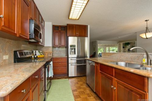 39 Makaweli St, Honolulu HI  96825-2148 exterior