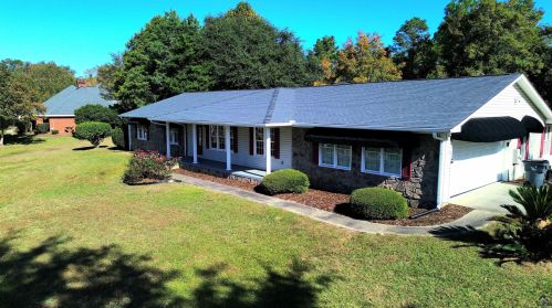 100 Heron Dr, Kathleen, GA 31047-2563