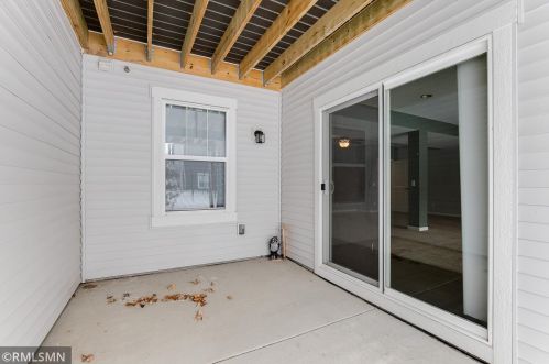 9169 Compass Pointe Rd, Saint Paul MN  55129 exterior