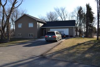 704 Greely St, Buxton, ND 58218-4125