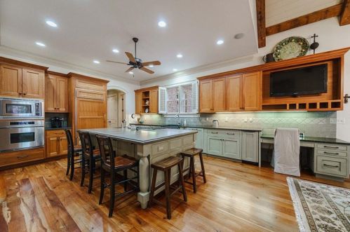 2934 Mabry Ln, Atlanta, GA 30319-2604