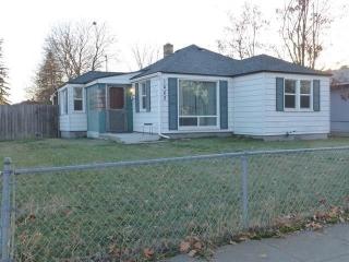 1662 Queen Ave, Spokane WA  99207-4146 exterior