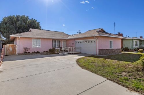 185 Home St, Rialto, CA 92376-3516