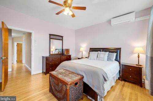 1917 12 St, Philadelphia PA 19148-2209 exterior