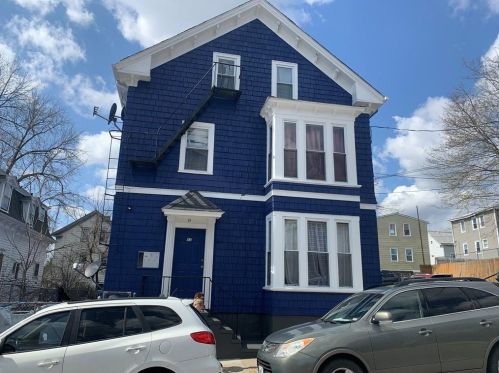 15 Sheridan St, Providence, RI 02909-3615