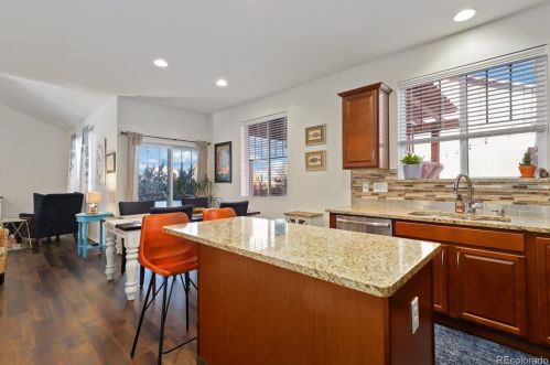 80 Newbern Way, Aurora CO  80018-1728 exterior