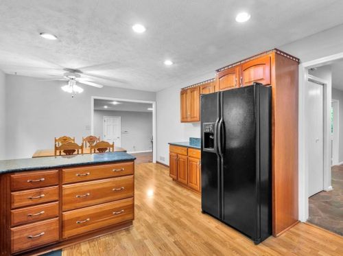 3890 Sundowner Ct, Conyers GA  30094-3870 exterior