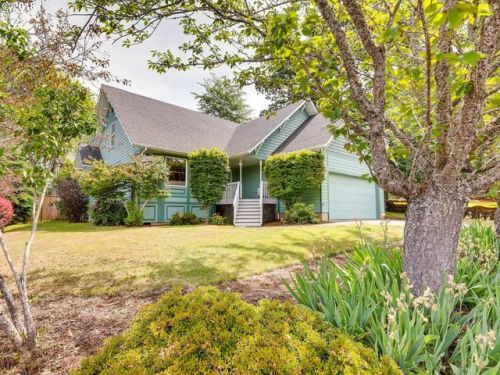 228 Norway St, Silverton OR  97381-1468 exterior