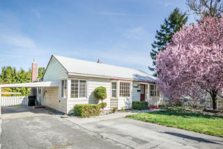 3209 Jefferson Ave, Yakima WA  98902-2242 exterior