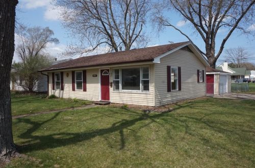 1554 33rd Ave, Hobart, IN 46342-1210