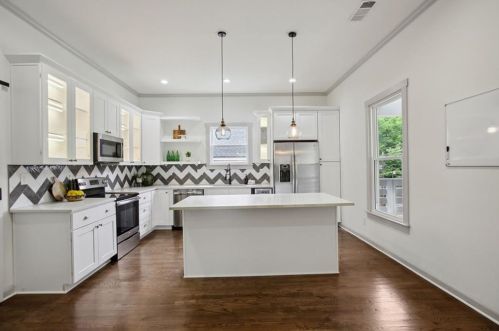 1366 Beatie Ave, Atlanta GA  30310-4306 exterior
