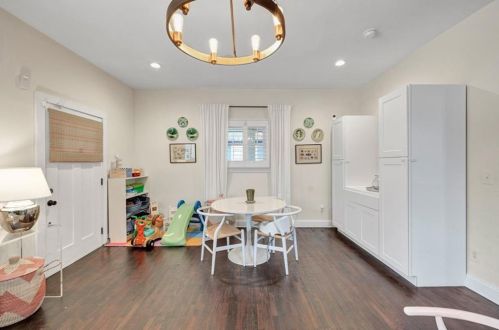 1113 Metropolitan Pkwy, Atlanta GA  30310-3577 exterior