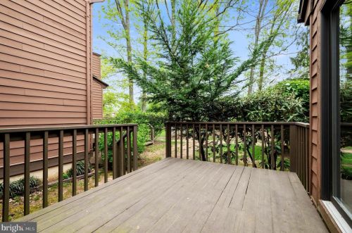 331 Sayre Dr, Princeton NJ  08540-5840 exterior
