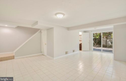 5054 Tibbitt Ln, Springfield VA  22015-1520 exterior