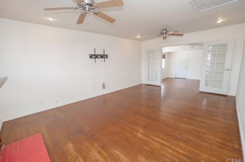 2863 Bridgeport Ave, Anaheim CA  92804-2047 exterior