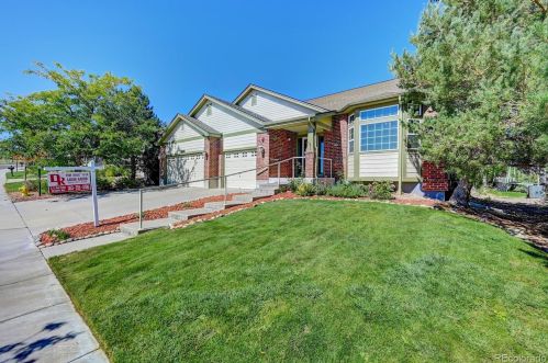 22247 Hinsdale Ave, Denver, CO 80016-6010