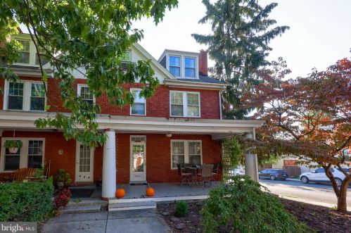 241 Ruby St, Lancaster PA  17603-5167 exterior