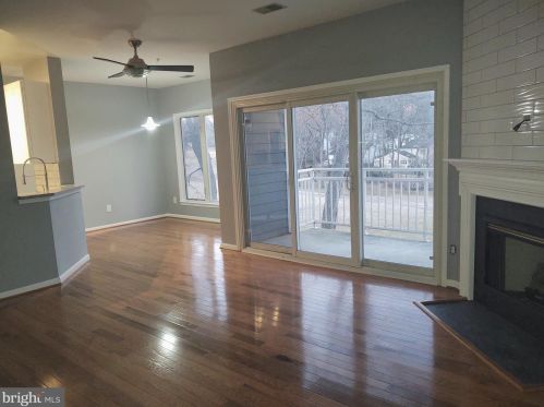 640 Oakland Hills Dr, Arnold, MD 21012-2089