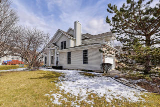 1504 Longbranch Ct, Naperville, IL 60565-2016