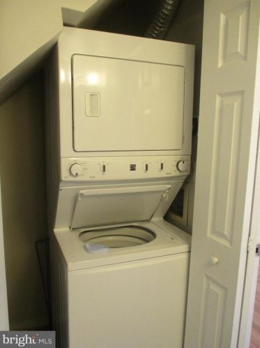 62 Avonshire Ct, Silver Spring MD 20904-6712 exterior