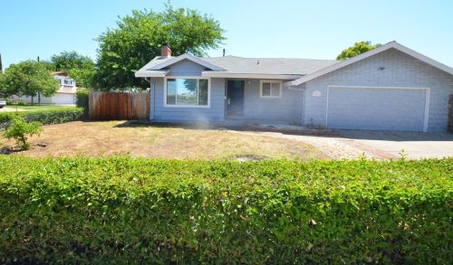 3001 Ramsgate Way, Rancho Cordova, CA 95670-5326