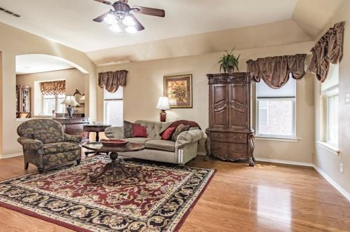 2729 White Rock Dr, Fort Worth TX  76131-2048 exterior