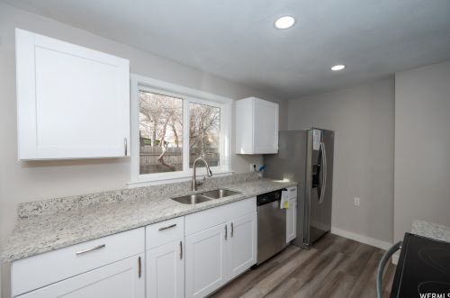 2146 Westfield Cir, Taylorsville UT 84084-4222 exterior