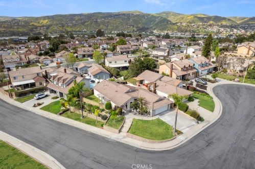 260 Brookside Ct, Anaheim CA  92808-1204 exterior