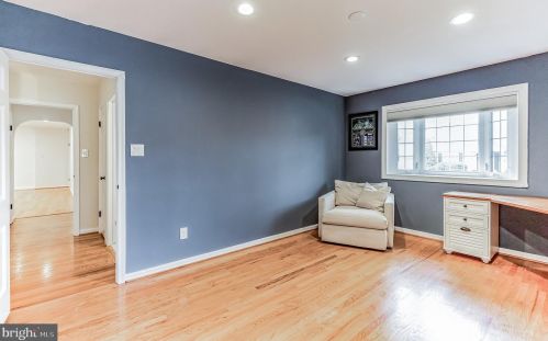 806 Avondale Ave, Tavistock NJ 08033-2809 exterior