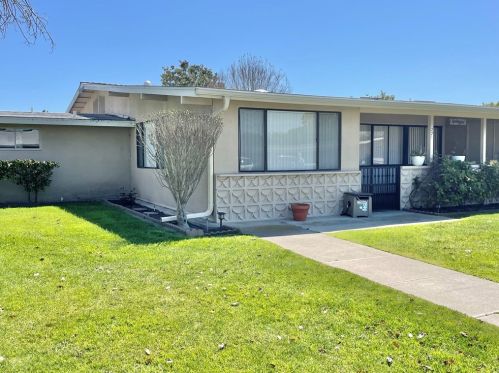 1850 Sunningdale Rd, Seal Beach, CA 90740-6705