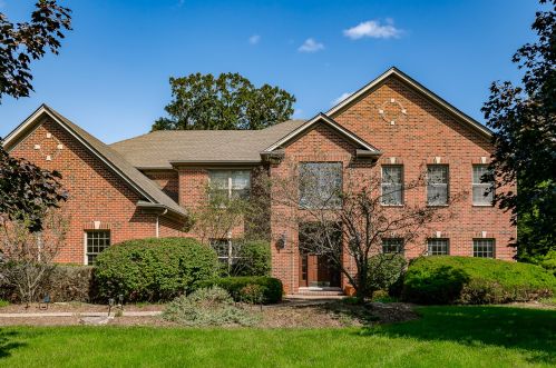 5004 Sunset Ct, Palatine, IL 60067-9047