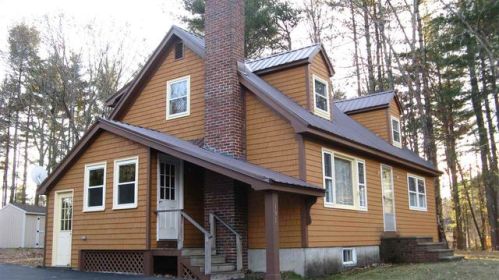 191 Frank C Gilman Hwy, Alton, NH 03809-4507