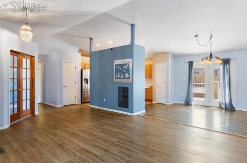 508 Pin High Ct, Pueblo, CO 81007-6049
