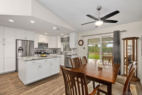 803 Viking Ln, San Marcos, CA 92069-5802