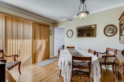 816 Amber Ct, Upland CA 91786-3709 exterior