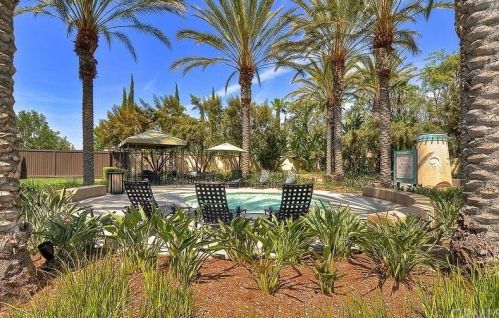 24 Vintage, Irvine CA  92620-3409 exterior