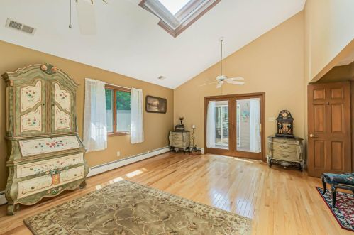 2071 61 Ave, Hobart IN 46342-6517 exterior