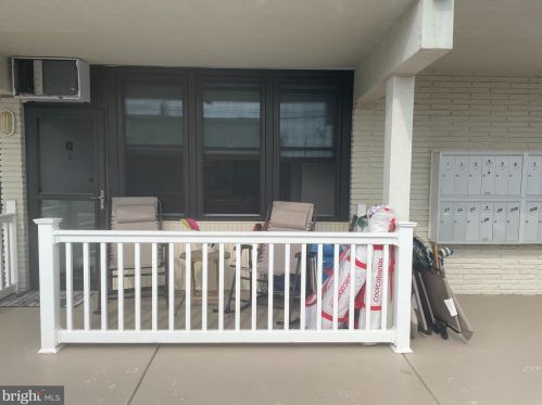 9415 Pacific Ave, Atlantic City, NJ 08402-2312